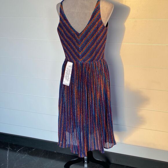 NWT Dress the Population Haley Metallic Fit & Flare Plunging Pleated Dress - Picture 7 of 16